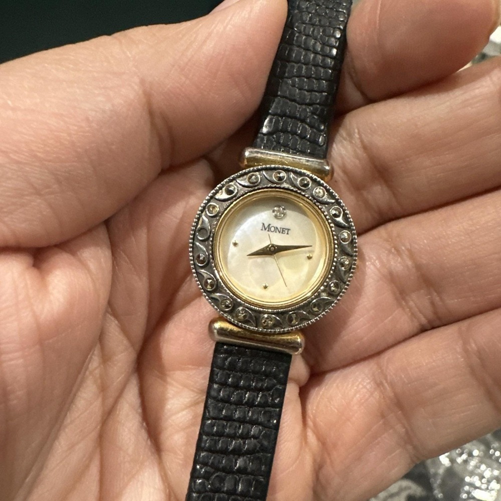 Works Monet Women's Analog Watch MOP DIAL DAINTY‎ Black Leather 24mm Fit 7in